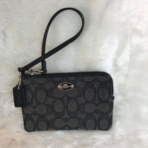 COACH Corner Zip Wristlet NWT Black Smoke